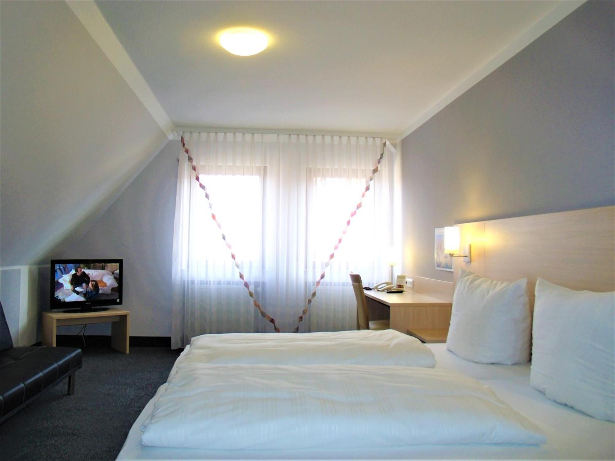 Hotel Brehm Вюрцбург Номер фото