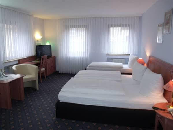 Hotel Brehm Вюрцбург Экстерьер фото